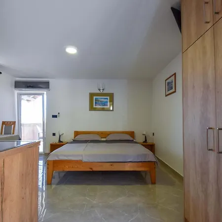 With Parking Space Banjol, Rab - 14134 *