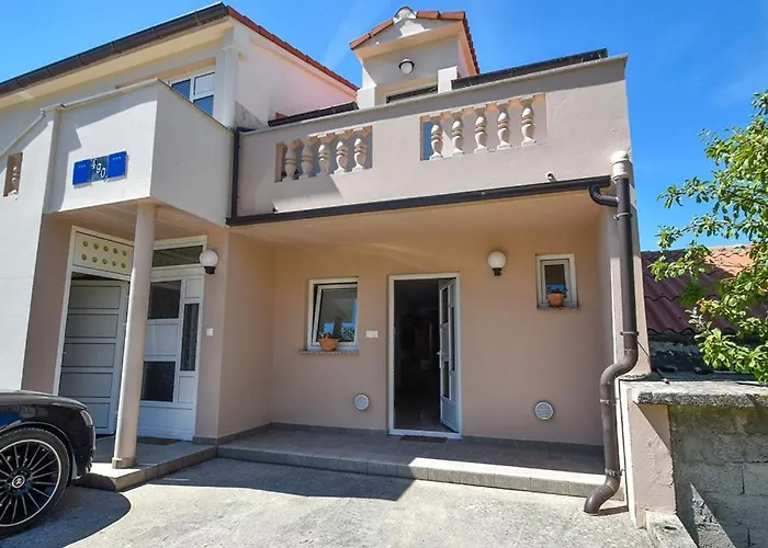 With Parking Space Banjol, Rab - 14134 شقة Banjol