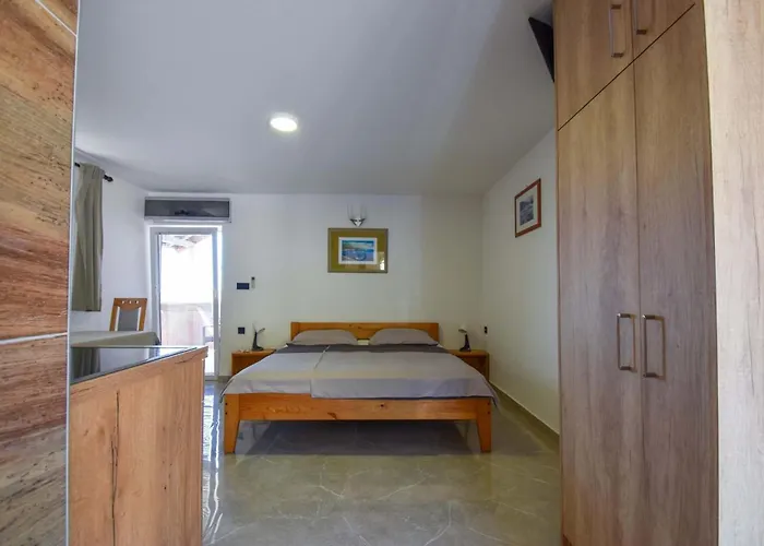 With Parking Space Banjol, Rab - 14134 *